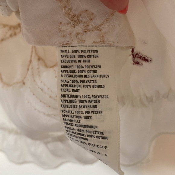 Hollister sheer Embroidered Appliqué Top - Picture 7 of 10